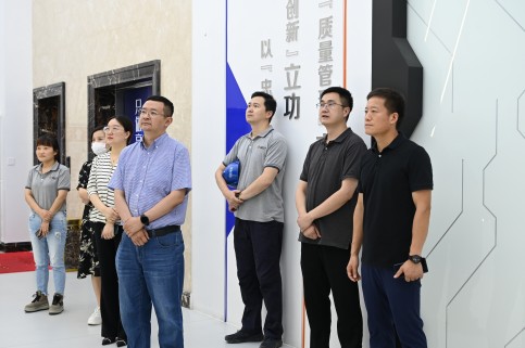市司法局走访调研尊龙集团股份法治建设工作